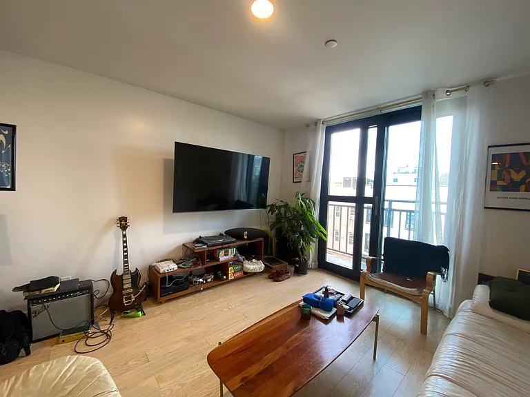 24 Wilson Ave #2A — Photo 6