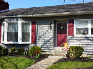 105 Windbriar Ln, Gettysburg, PA 17325