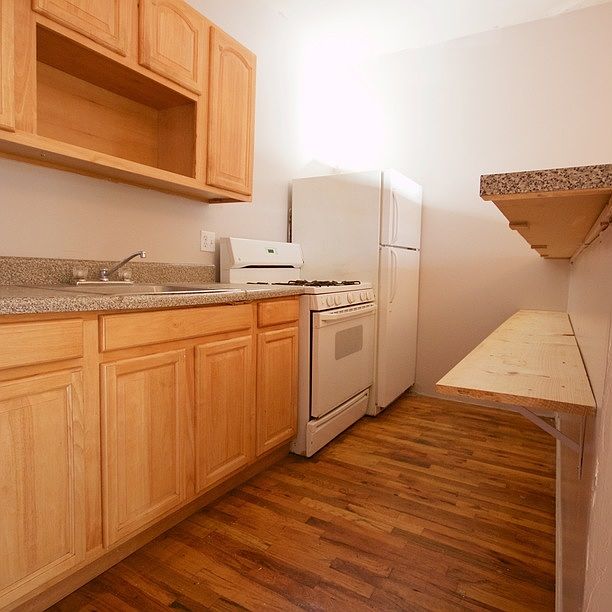 1st image of 3 Herkimer Pl APT 02