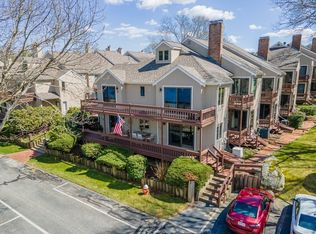 29 Ships Way #29, Buzzards Bay, MA 02532