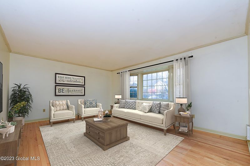 5th image of 7 Arcadian Drive