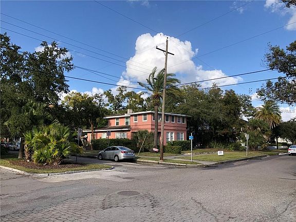 3rd image of 1314 S De Soto Ave
