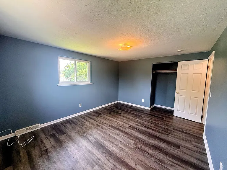 3009 Coventry Blvd NE — Photo 19