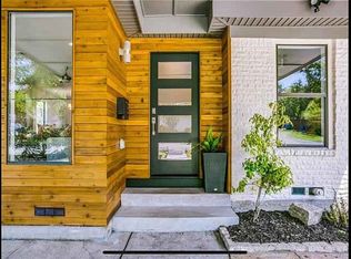 553 Aqua Dr, Dallas, TX 75218