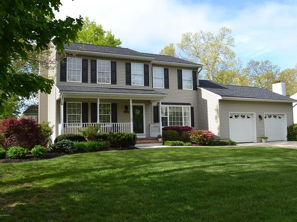 1st image of 1037 Roanoke Dr