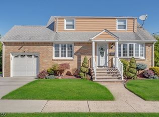 16 Pulaski Dr, North Arlington, NJ 07031