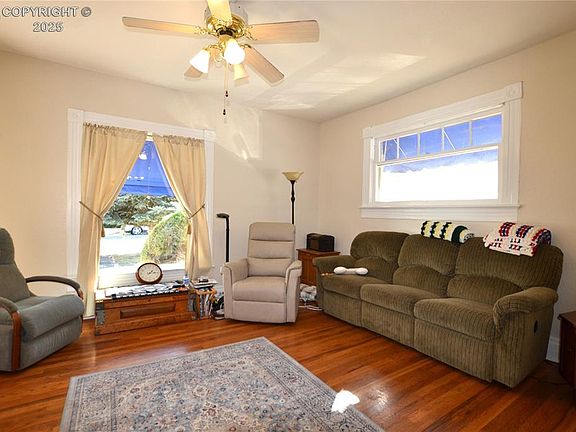 4th image of 819 Harrison Ave