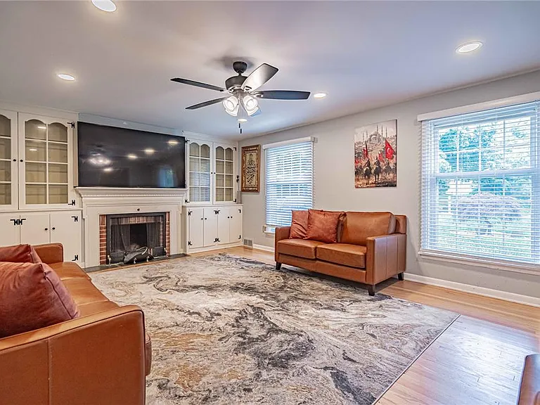 285 Bridle Path Rd — Photo 10