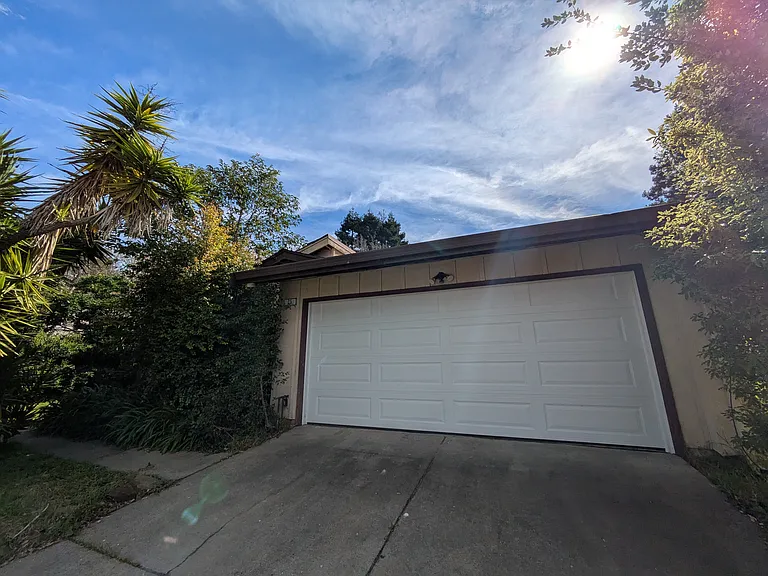 75 Calle Amigo Dr — Photo 1