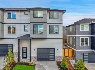 3690 SW Sandlewood Ln, Gresham, OR 97080