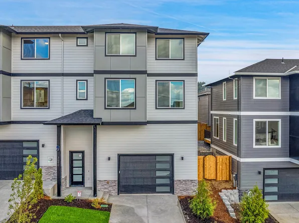 3690 SW Sandlewood Ln, Gresham, OR 97080