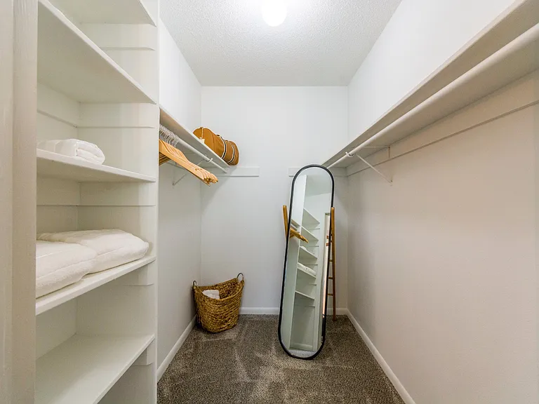 Brightwaters Apartments — Photo 10