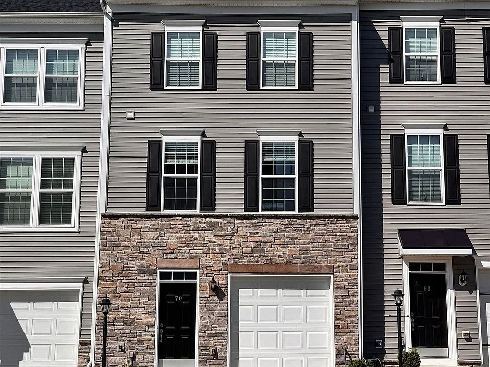 1st image of 70 Dover Ct