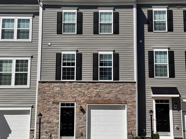 70 Dover Ct, Bridgeport, WV 26330