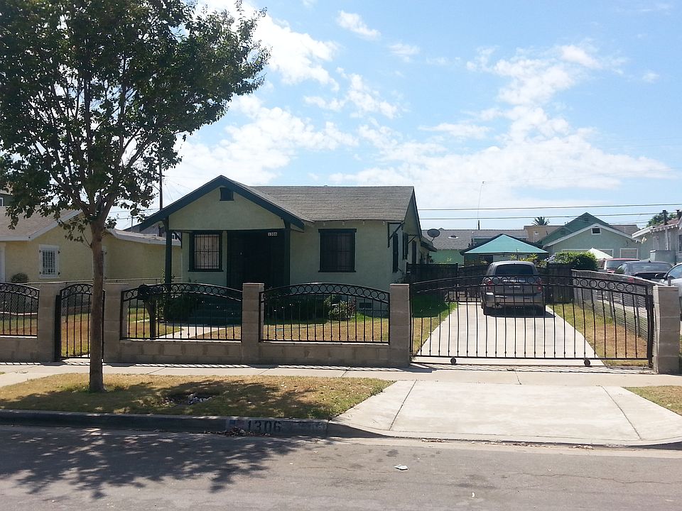 2nd image of 1306 W 98th St