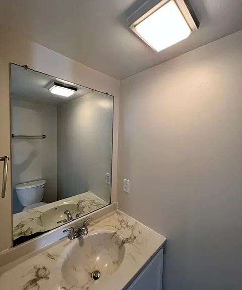 1718 Marywood Ave — Photo 9