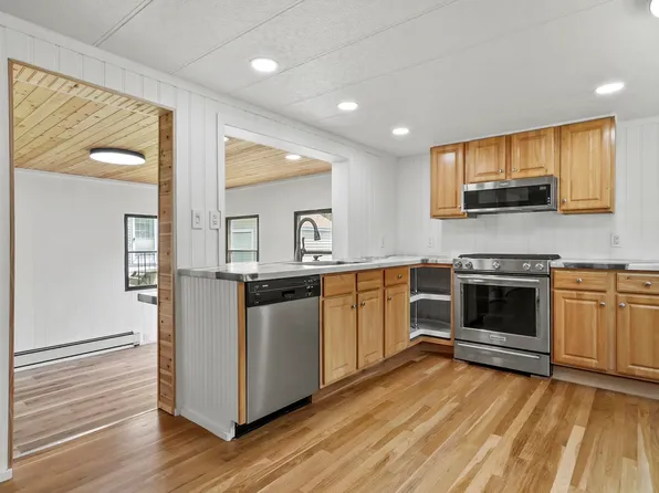 17 Hayes Park #17, Exeter, NH 03833