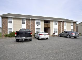 253 White Oak Rd #D, Clarksville, TN 37040