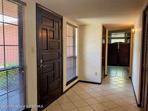 3rd image of 5705 Holmes Dr