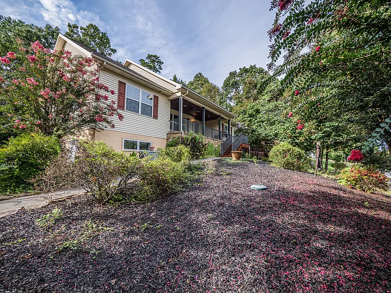 215 Tahlequah Dr — Photo 18