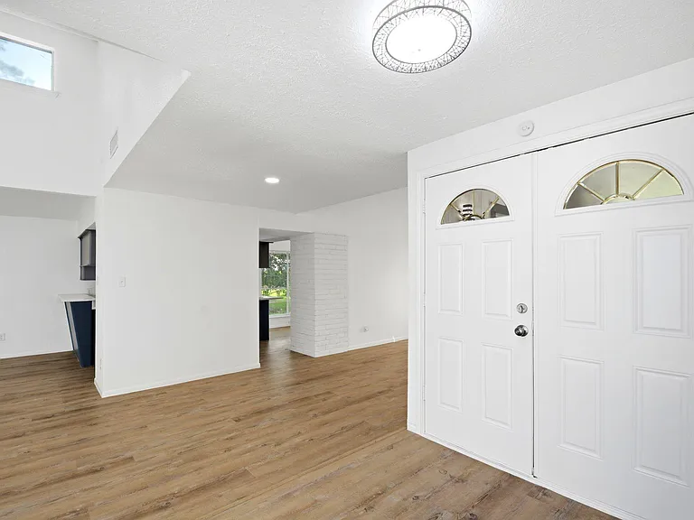 19407 Enchantford Ct — Photo 8