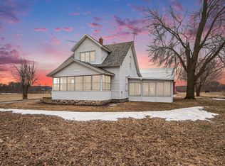 3921 9th St, Wayland, MI 49348