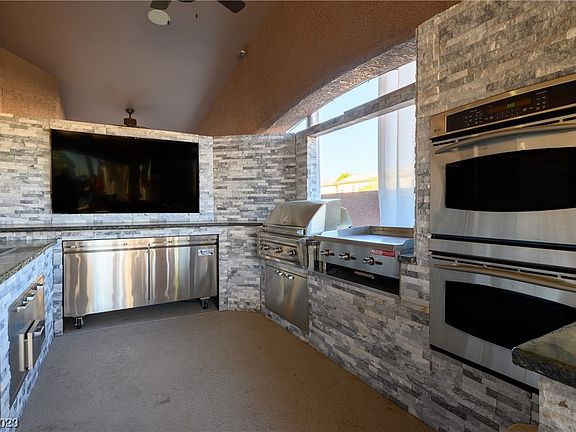 4th image of 3714 Violet Rose Ct