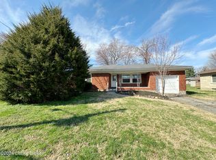 10414 Deering Rd, Louisville, KY 40272