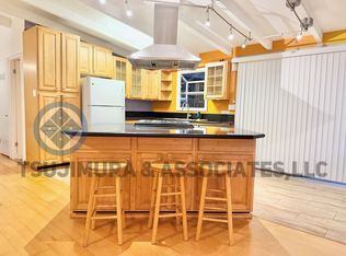 2156 Komo Mai Dr, Pearl City, HI 96782