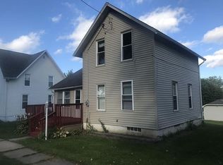 529 Willow St, Bennett, IA 52721