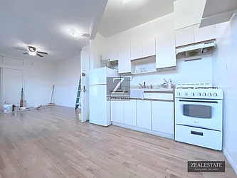 Rented by ZealEstate Group Inc