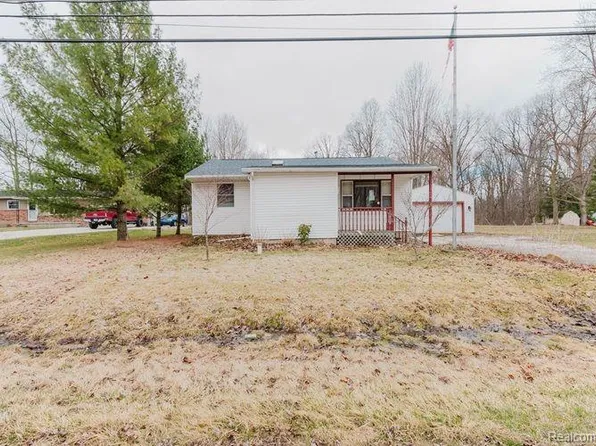 1212 Lincoln Dr, Flint, MI 48507