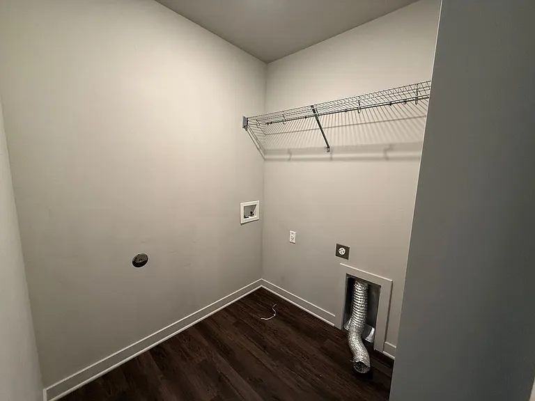 2366 NE Victor Pl — Photo 22
