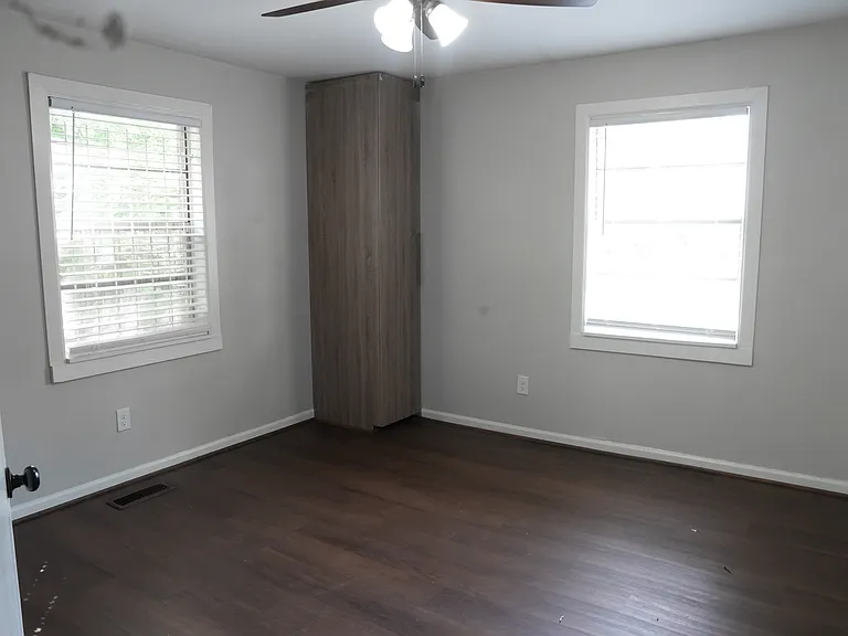 MASTER CLOSET / ROOM 5