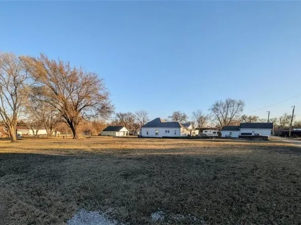 533 N Central Ave, Chanute, KS 66720