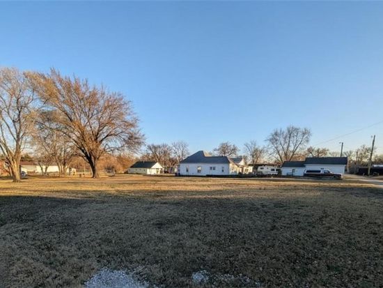 533 N Central Ave, Chanute, KS 66720