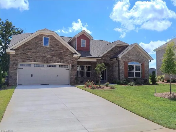 1077 Tulloch Ct, Burlington, NC 27215