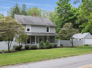 49 Obtuse Rd N, Brookfield, CT 06804
