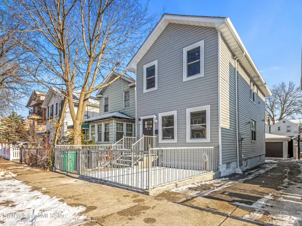 22-29 73rd St, East Elmhurst, NY 11370