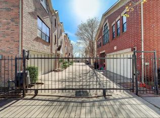 5661 Larkin St, Houston, TX 77007