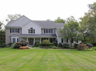 8575 Willow Run Ct, Cincinnati, OH 45243