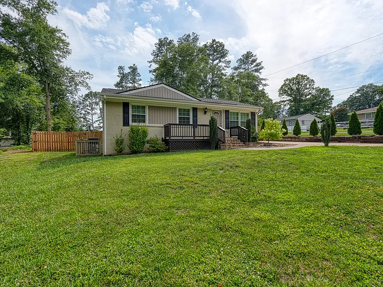 311 Pioneer Pl — Photo 34