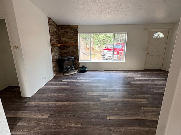 5th image of 160 Sequoia Ct