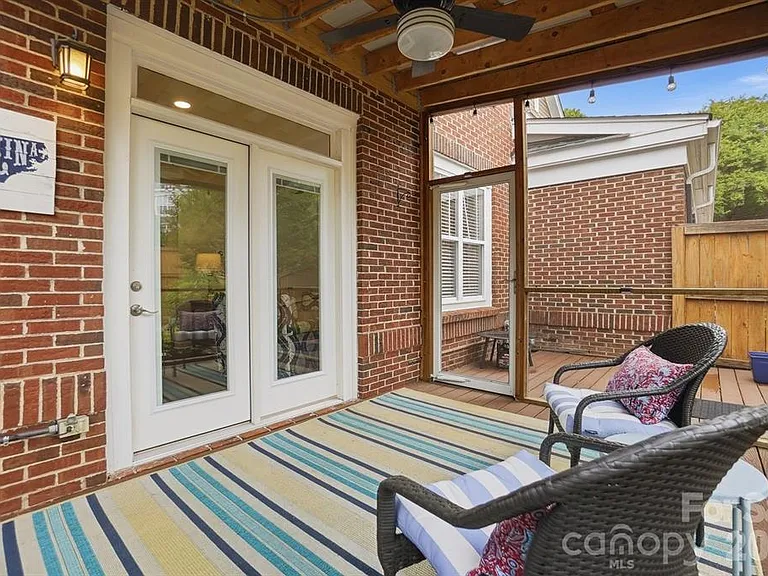 19512 Topgallant Dr — Photo 42