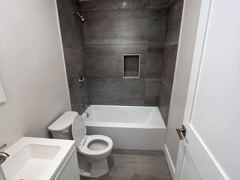 56 Sachem St #6 — Photo 9