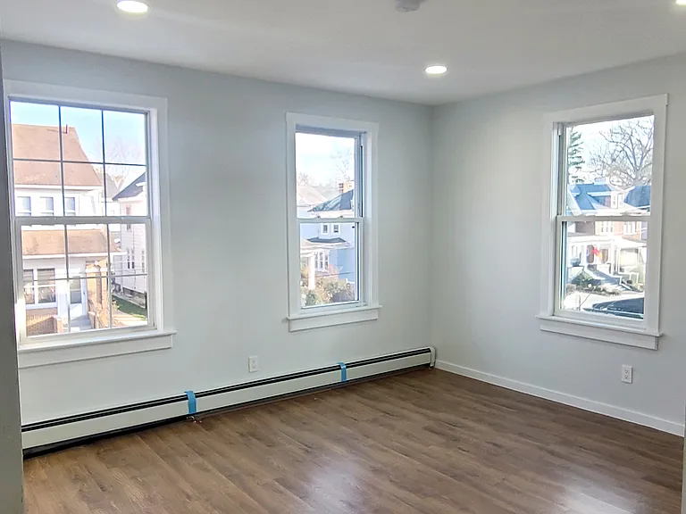 73 Oak Ln #2 — Photo 6