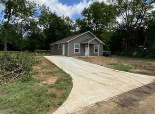 215 Mitchell St, Longview, TX 75601