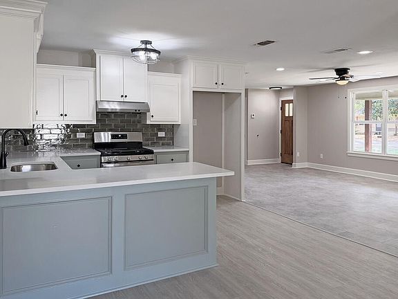 5th image of 3008 Hamilton St