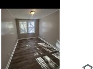 3213 D St SE #1, Washington, DC 20019