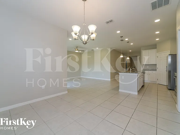 1218 Ponca Rd — Photo 8